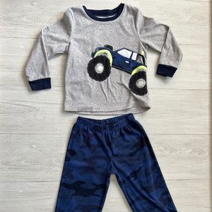 Carter's pajamas  Monster Truck set for the winter  4T